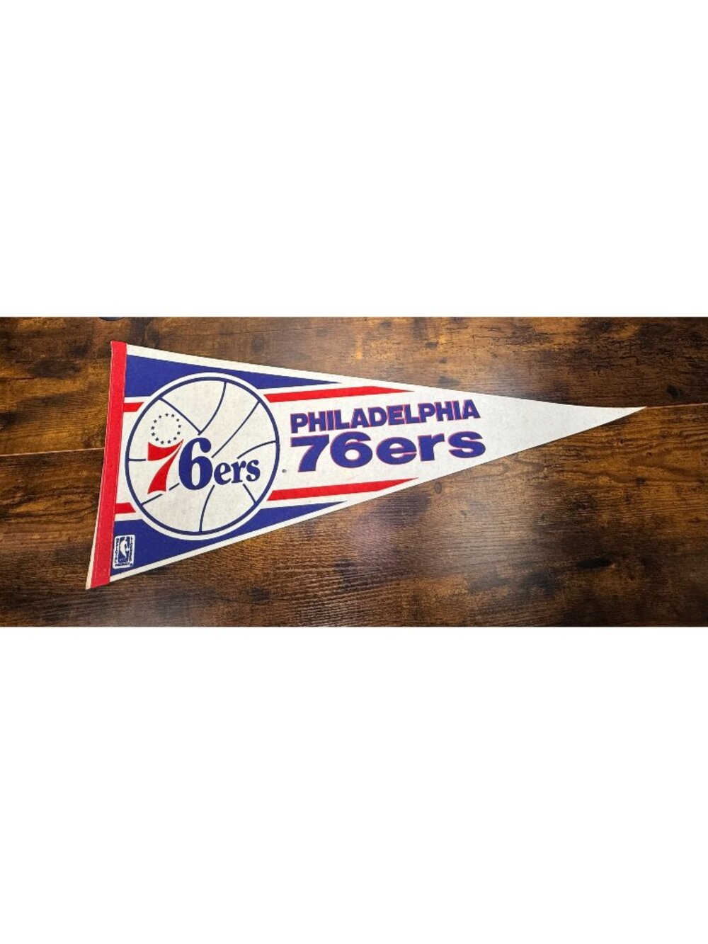 Philadelphia 76ers Vintage NBA Felt Pennant Red White Blue 30 inches
